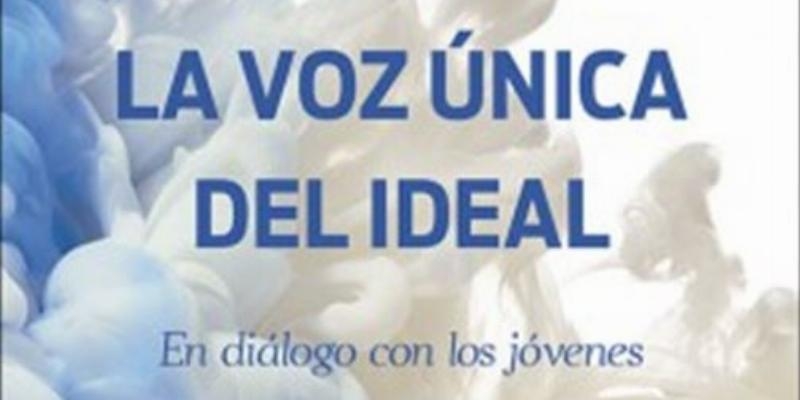 Juli&aacute;n Carr&oacute;n publica un libro para el S&iacute;nodo de los j&oacute;venes