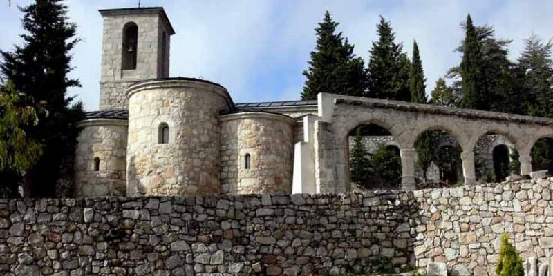 El arciprestazgo de Buitrago-Lozoya prepara la Semana Santa en el monasterio de La Cabrera