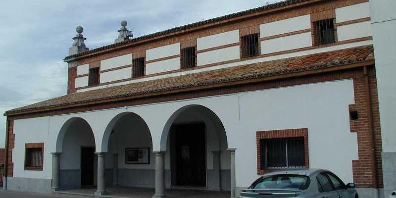 Asunción de Nuestra Señora acoge el encuentro de monseñor Santos Montoya con la vida consagrada de Pozuelo-Aravaca