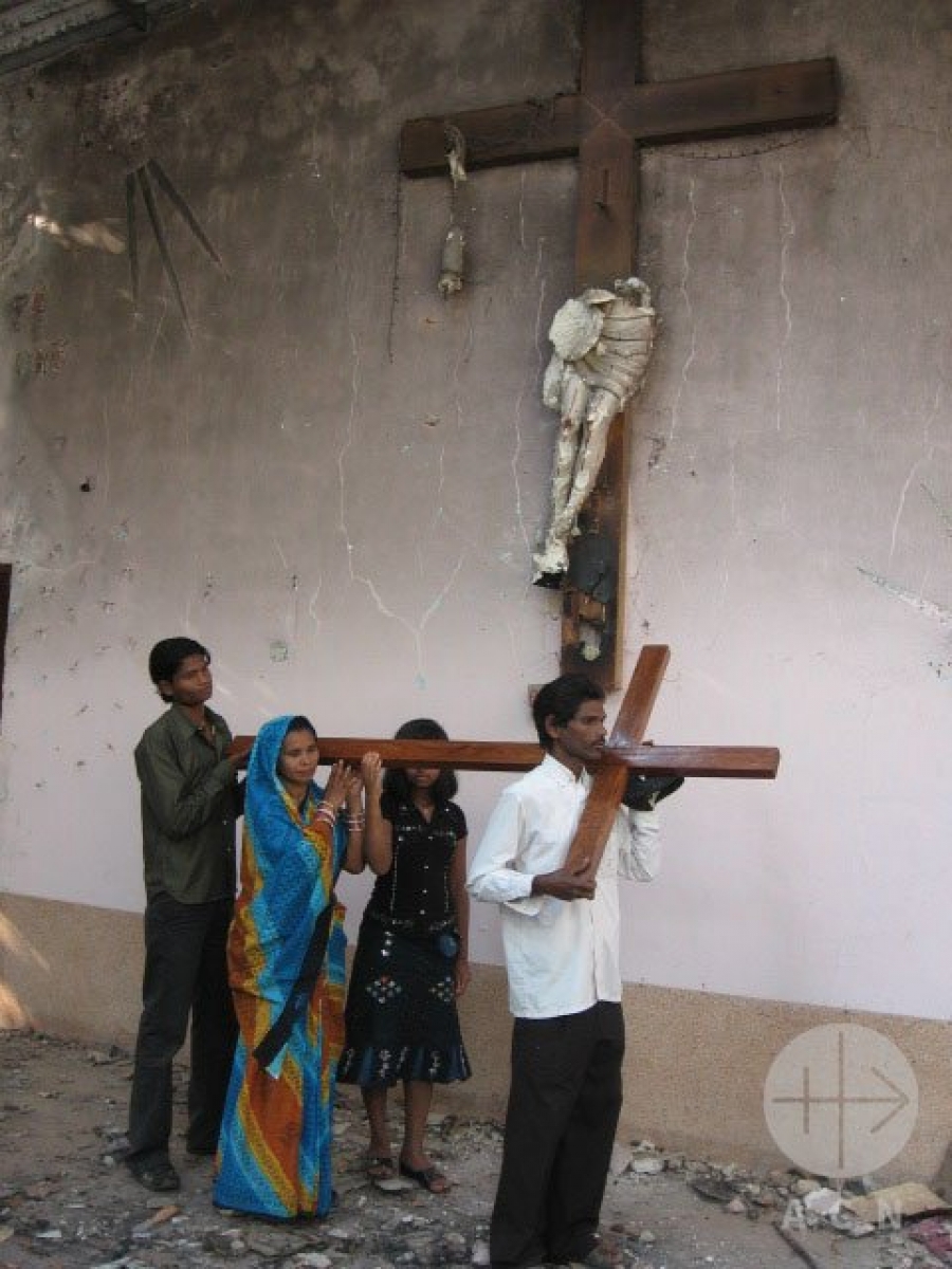 Perdonamos a quienes nos atacan, dicen sacerdotes v&iacute;ctimas de persecuci&oacute;n en India