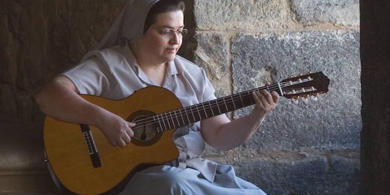 La hermana Glenda ofrece un concierto-oración en San Bonifacio