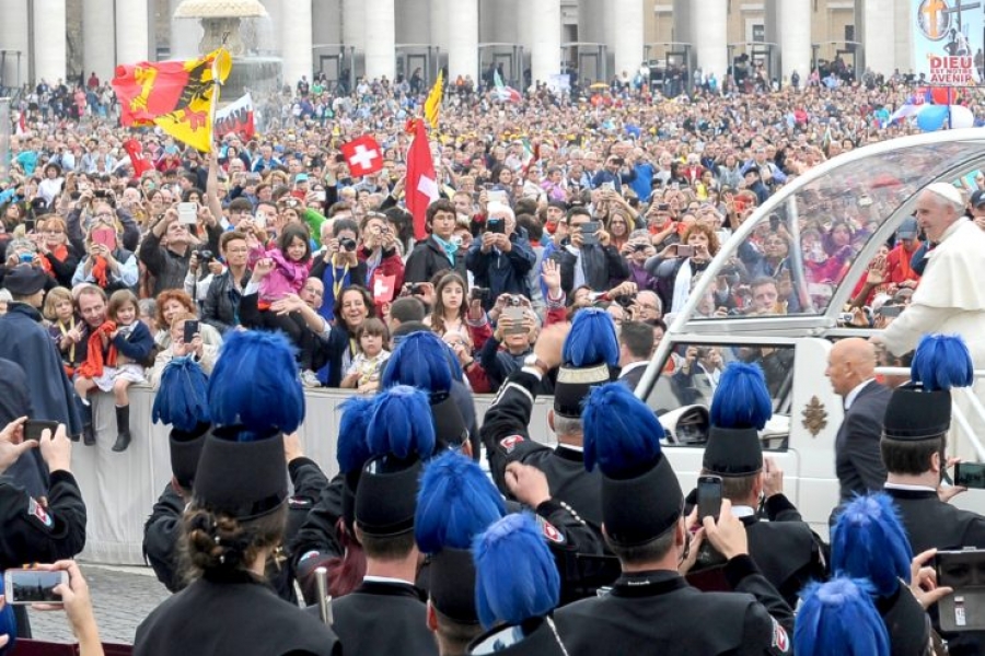 Unos 4 millones de fieles estuvieron en el 2016 con el Papa en el Vaticano