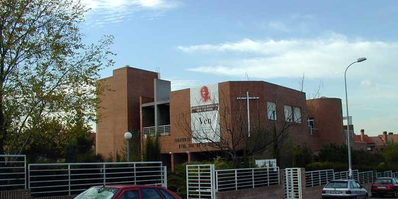 Nuestra Se&ntilde;ora de la Visitaci&oacute;n de Las Rozas conmemora a su patrona con Misa y adoraci&oacute;n al Sant&iacute;simo