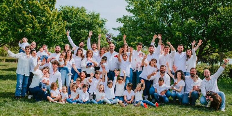 Paloma Carmona González, madre de 15 hijos, galardonada por la Comunidad de Madrid: «Para mí ser madre es una carrera sin meta en la que he tenido que saltar muchos obstáculos, siempre con la ayuda de mi marido y de Dios»