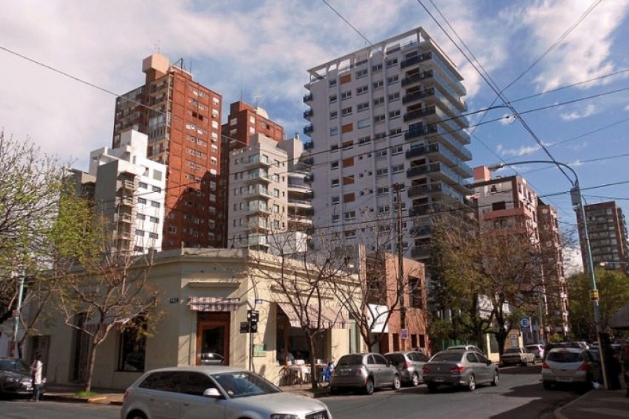 Francisco a la di&oacute;cesis de Quilmes: 'Ayuden a Jes&uacute;s que pasa, en el hermano necesitado'