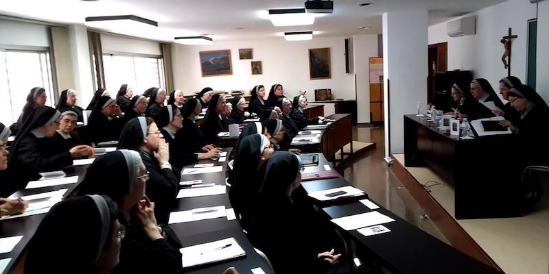La congregaci&oacute;n mon&aacute;stica de santa Hildegarda celebra su primer cap&iacute;tulo general