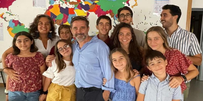 Maruxa y David, junto con sus 10 hijos, llevan 18 años en misión en Guam, una isla del Océano Pacífico: «Dios nos llamó y lo dejamos todo para seguirle»