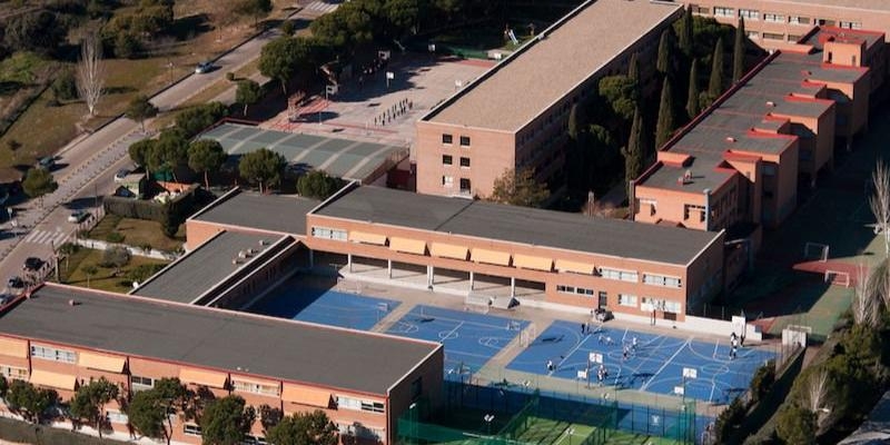 Los ni&ntilde;os del arciprestazgo San Miguel de Las Rozas celebran en el colegio Everest su encuentro anual