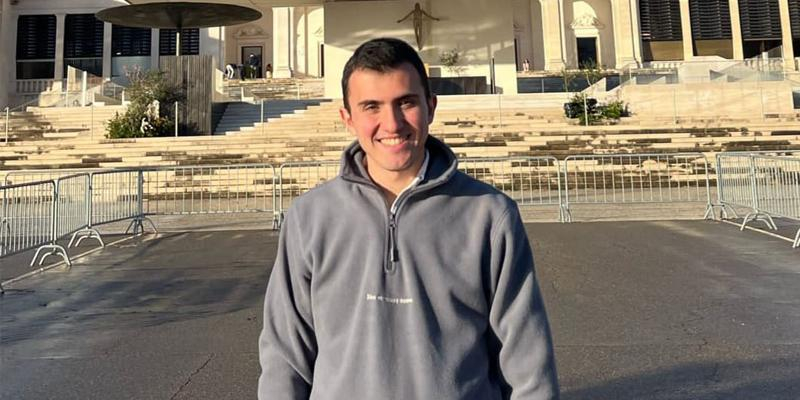 Víctor, joven misionero de San Miguel de Las Rozas: «Voy a Calcuta a aprender servicio y humildad»