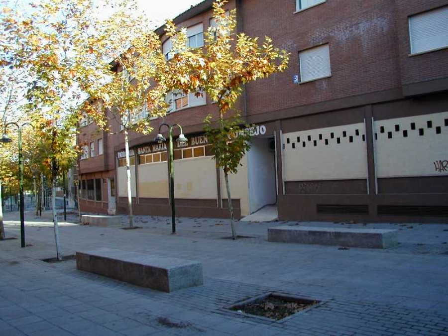 El vicario episcopal de la I imparte el sacramento de la Confirmaci&oacute;n en Santa Mar&iacute;a del Buen Consejo