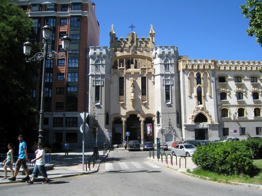 Celebración de la Virgen del Carmen en la iglesia de los Carmelitas de Plaza de España
