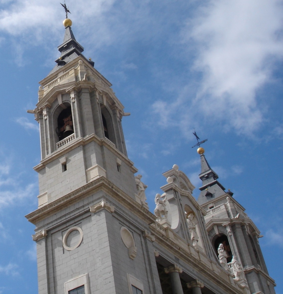Las campanas de muchas iglesias han sonado esta mana&ntilde;ana en el aniversario del 11M
