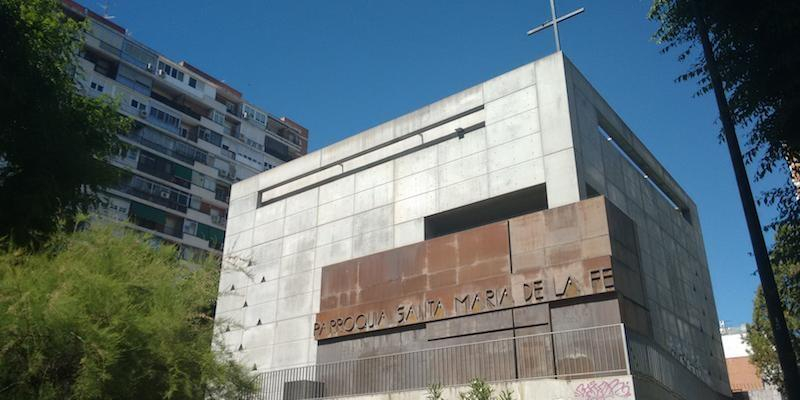 El padre Ángel Camino preside en Santa María de la Fe una Misa solemne en honor a la patrona del barrio del Pilar