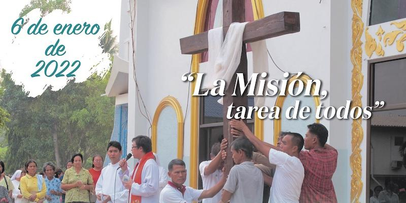 El padre Carmelo Pérez-Aradros León celebra en Virgen del Coro la Eucaristía de la jornada del IEME