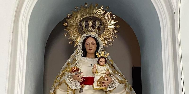 La Hermandad Nuestra Señora de la Antigua, de Robledo de Chavela, honra a su titular en su onomástica
