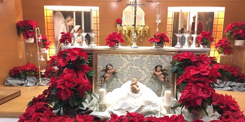 Las familias de San Manuel González felicitan la Navidad a las enfermas del Cottolengo del Padre Alegre