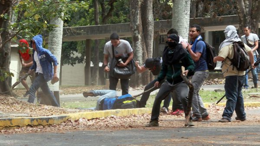 &laquo;Basta ya de robos y profanaciones&raquo; en Venezuela, denuncia monse&ntilde;or Ram&iacute;rez