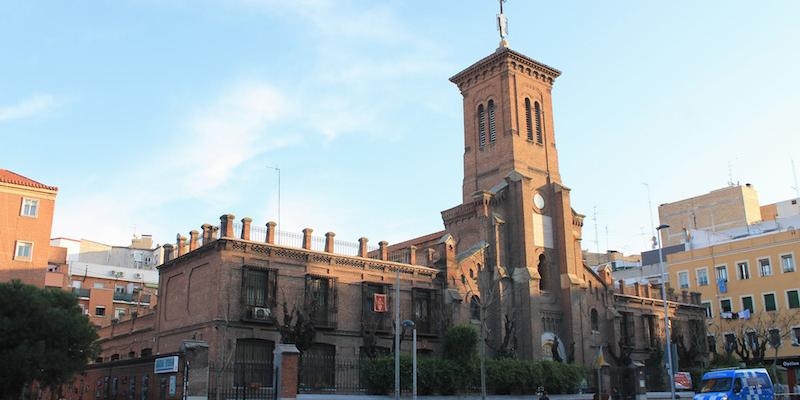 Monse&ntilde;or Jes&uacute;s Vidal se re&uacute;ne con los sacerdotes del arciprestazgo de San Miguel Arc&aacute;ngel de Carabanchel