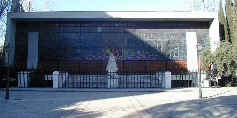 Nuestra Señora de los Desamparados recoge ayuda para los más necesitados del barrio de San Cristóbal