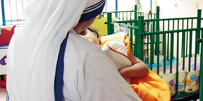 Las Misioneras de la Caridad de la Madre Teresa de Calcuta reparten 200 comidas al día en Vallecas