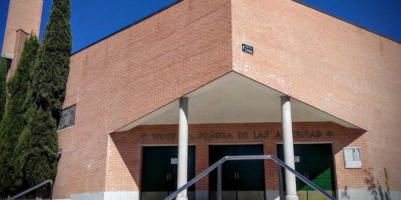 El vicario episcopal de la I administra el sacramento de la Confirmaci&oacute;n en Nuestra Se&ntilde;ora de las Am&eacute;ricas