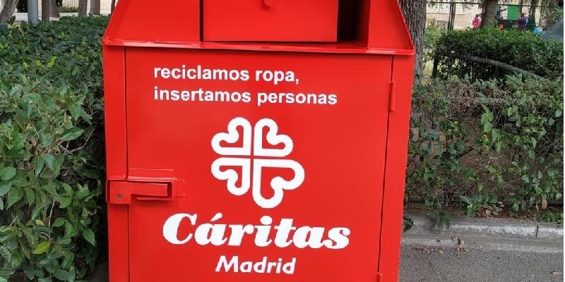 Cáritas Diocesana de Madrid reanuda su servicio de recogida de ropa