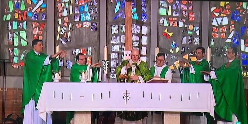 &laquo;Jesucristo nos llama a ser protagonistas en el servicio a todos los hombres, manteniendo nuestra identidad cristiana siempre&raquo;