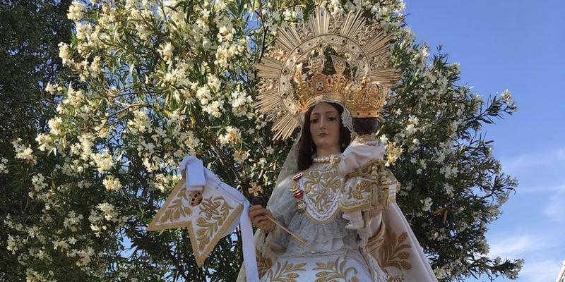 Enrique Mazarío celebra una Misa solemne en el XXXI aniversario de la coronación canónica de Nuestra Señora de la Paz