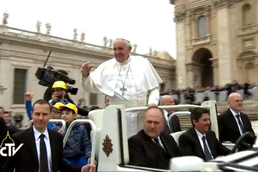 El Papa en la audiencia: La esperanza no depende de nosotros sino de la ayuda de Dios y de su fidelidad