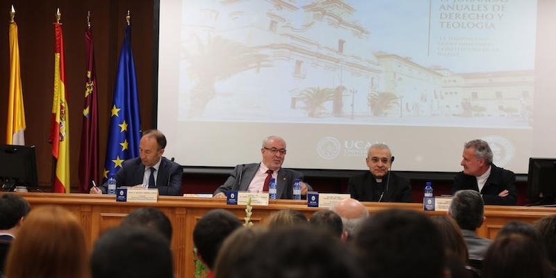 Monse&ntilde;or Filippo Iannone: &laquo;Tenemos como objetivo principal ayudar al Papa en su misi&oacute;n&raquo;