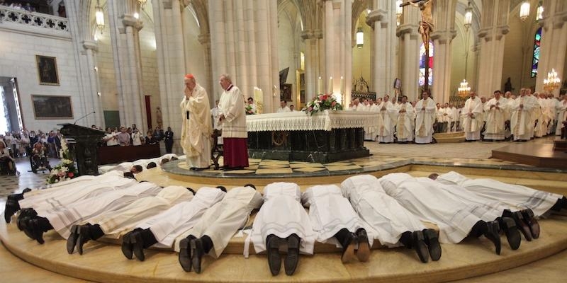 El arzobispo preside la ceremonia de ordenación de 21 nuevos presbíteros