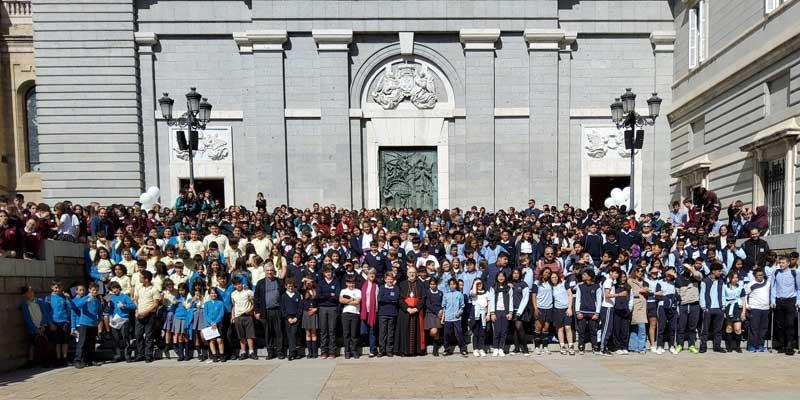 El arzobispo invita a los ni&ntilde;os de los colegios diocesanos a trabajar &laquo;por tener a Jes&uacute;s en vuestra vida&raquo;