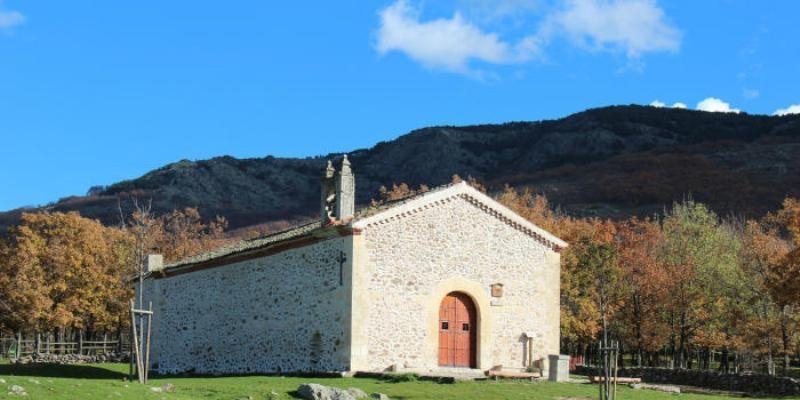 Alameda del Valle celebra la festividad de santa Ana con una romer&iacute;a