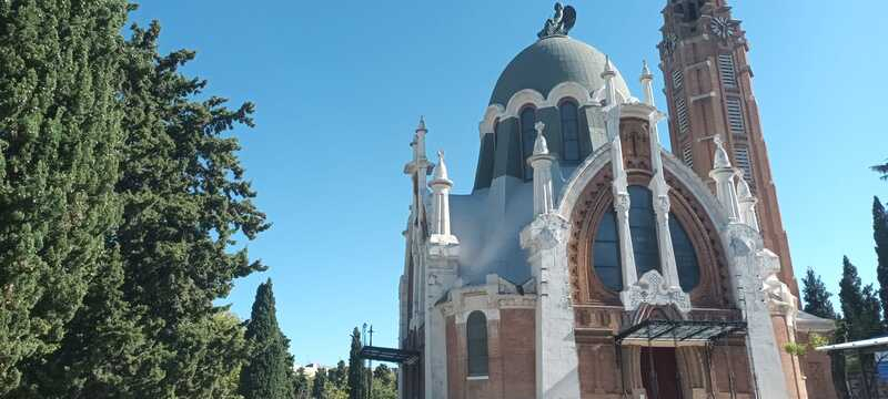 La rehabilitada capilla de Nuestra Señora de la Almudena, lista para acoger a los fieles en la Solemnidad de Todos los Santos