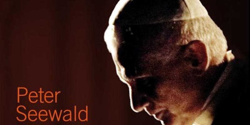 Monse&ntilde;or Luis Arg&uuml;ello participa en la presentaci&oacute;n virtual del libro de Peter Seewald 'Benedicto XVI, una vida'