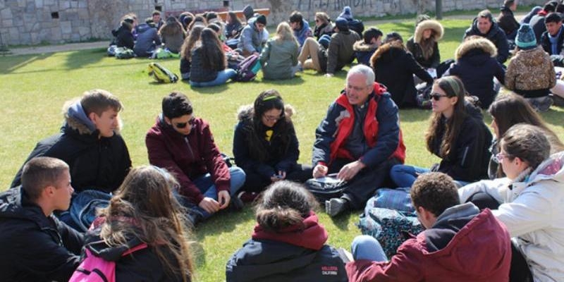 Santa Mar&iacute;a de Majadahonda acoge el Parlamento de J&oacute;venes de la Vicar&iacute;a VII