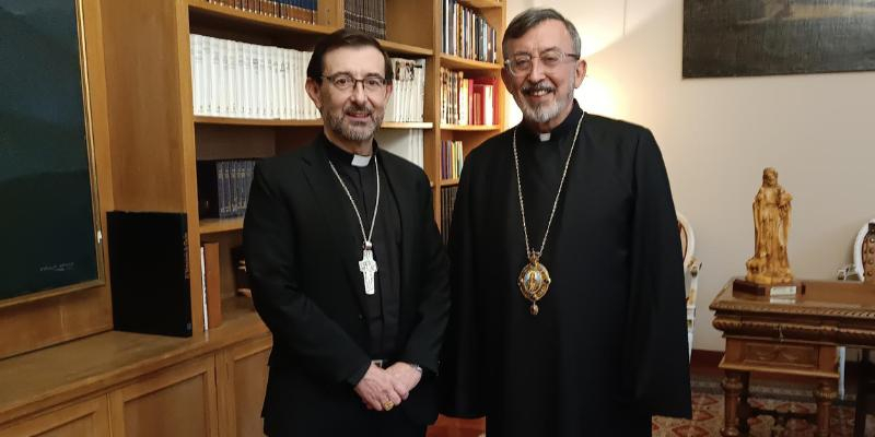 El cardenal Cobo se reúne con monseñor Khajag Barsamian, representante de la Iglesia Apostólica Armenia
