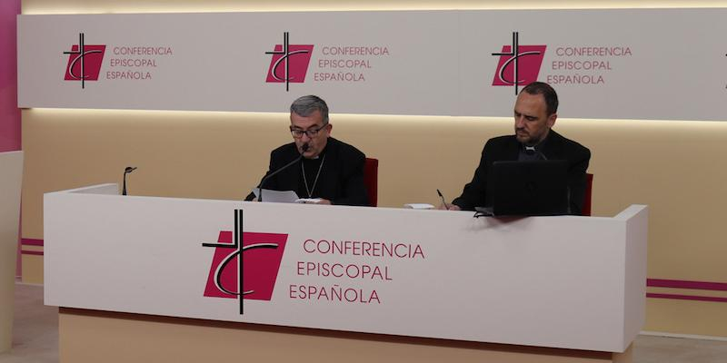 La Permanente de la CEE recuerda a las v&iacute;ctimas de la COVID-19 y aborda retos de Espa&ntilde;a y la Iglesia