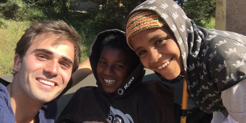 El testimonio de vocación del seminarista Guillermo Díez, tras sus experiencias misioneras en Calcuta, Addis Abbeba y en el Bronx: «Lo que me hace feliz es ayudar y entregarme a los demás»