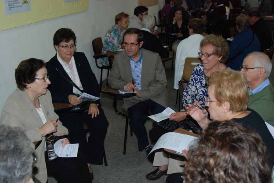 C&aacute;ritas de la Vicar&iacute;a V celebra un encuentro en Nuestra Se&ntilde;ora de los Desamparados y San Lucas