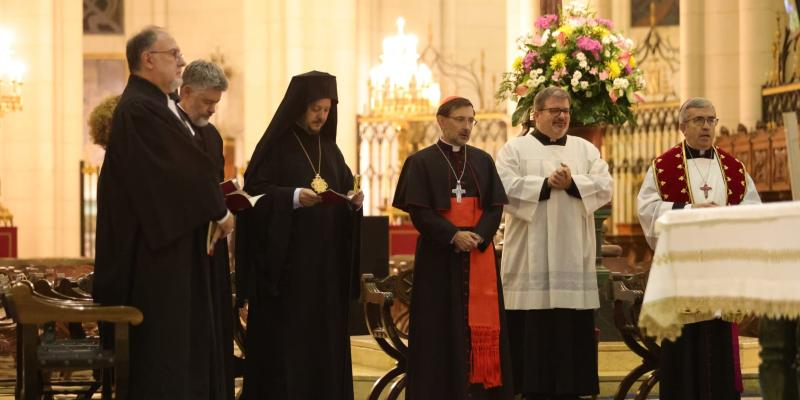 La catedral de la Almudena, epicentro de la celebración ecuménica por el 1700 aniversario del Concilio de Nicea: «Compartimos la alegría de decir juntos “creemos” para promover la comunión plena y visible entre todos los cristianos»