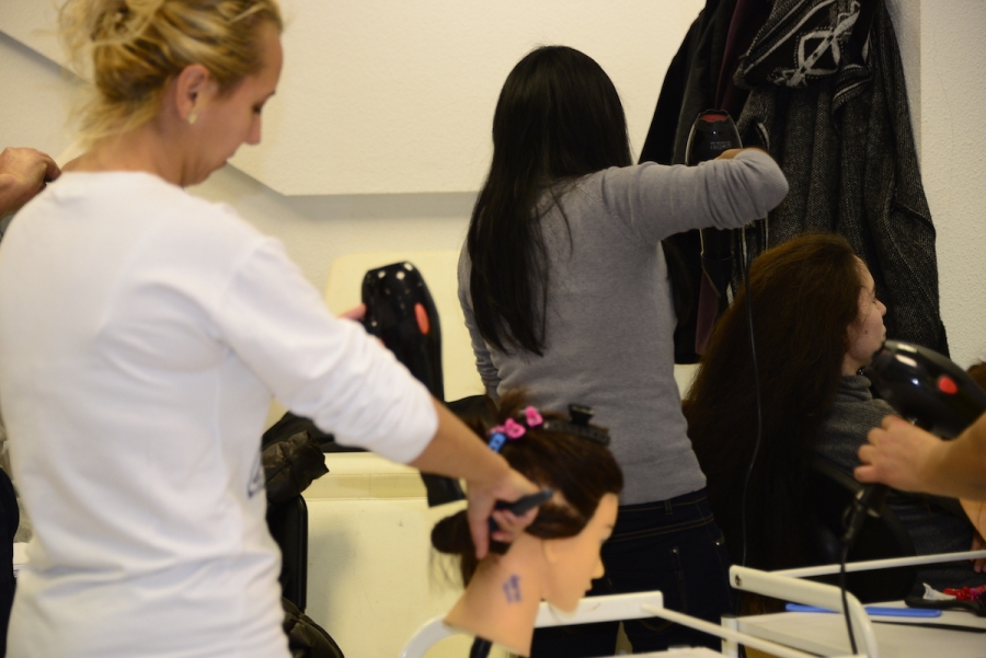 Comienza el curso de 'Est&eacute;tica II: depilaci&oacute;n y pedicura' en el centro de capacitaci&oacute;n laboral San Felipe Neri de C&aacute;ritas Madrid