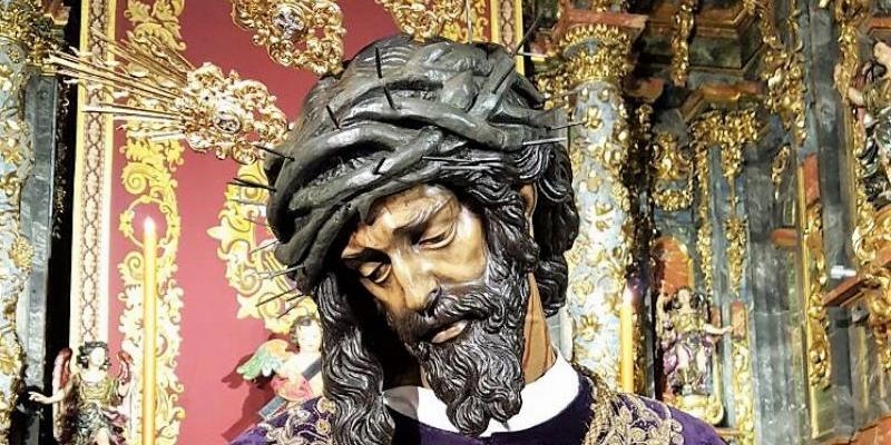 El primer fin de semana de marzo se celebra en la colegiata de San Isidro el tradicional besamanos a Nuestro Padre Jes&uacute;s del Gran Poder
