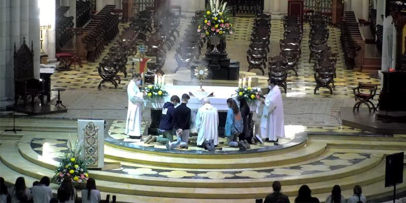 Abandono, confianza y entrega, las palabras clave de la vigilia de j&oacute;venes de noviembre