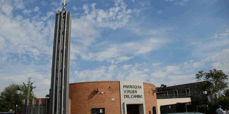 Monse&ntilde;or Santos Montoya aplaza la visita pastoral a Virgen del Camino en Collado Villalba