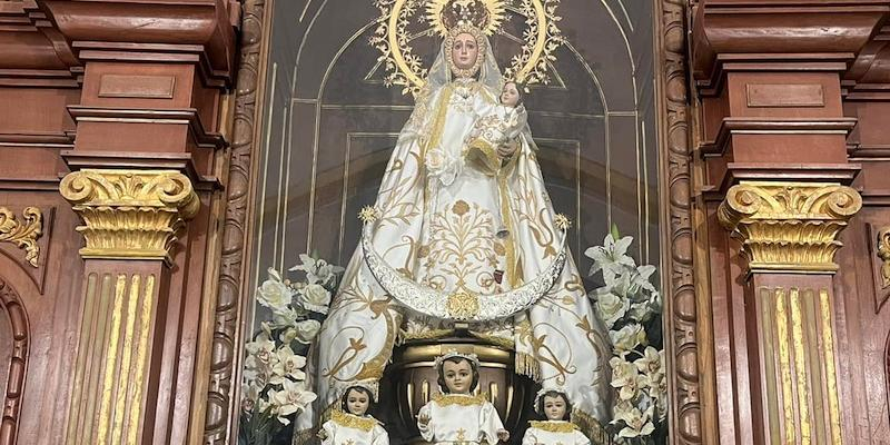 Robledo de Chavela realiza la romería en honor a la Virgen de Navahonda en la solemnidad de la Santísima Trinidad