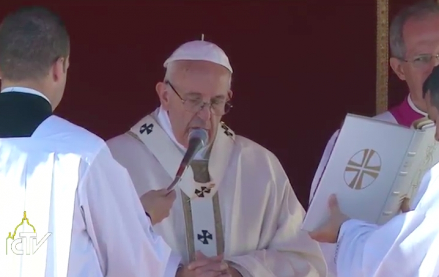 Francisco pide unir nuestras fuerzas, morales y econ&oacute;micas, para luchar contra la pobreza