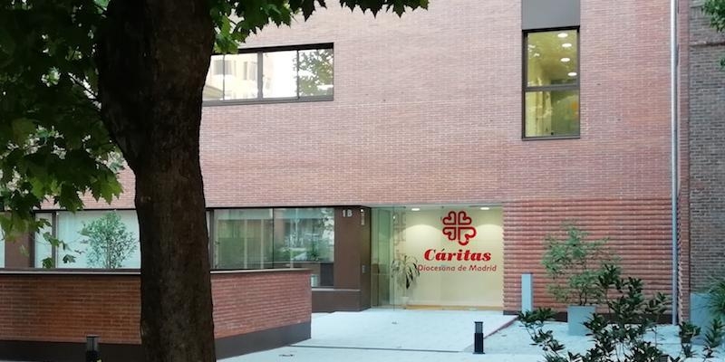 La sede de C&aacute;ritas Madrid acoge un encuentro de reflexi&oacute;n con motivo de la Jornada Mundial de los Pobres