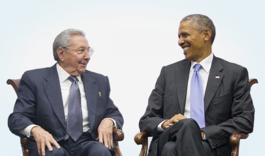 Obama y Castro hablan sobre la exitosa visita del Papa en ambos pa&iacute;ses