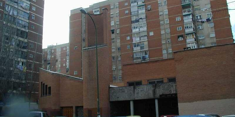 El vicario episcopal de la VIII visita la parroquia de Santa María del Val